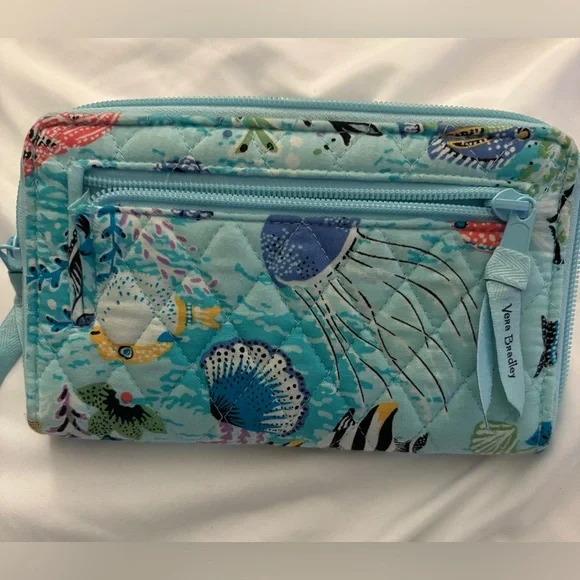 Vera Bradley Antilles Treasure Turn Lock Quilted Wallet - Picture 2 of 9